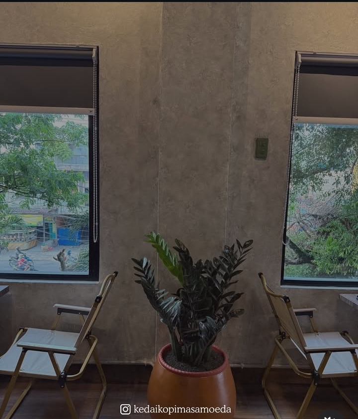 Barista Kedai Kopi Masa Moeda